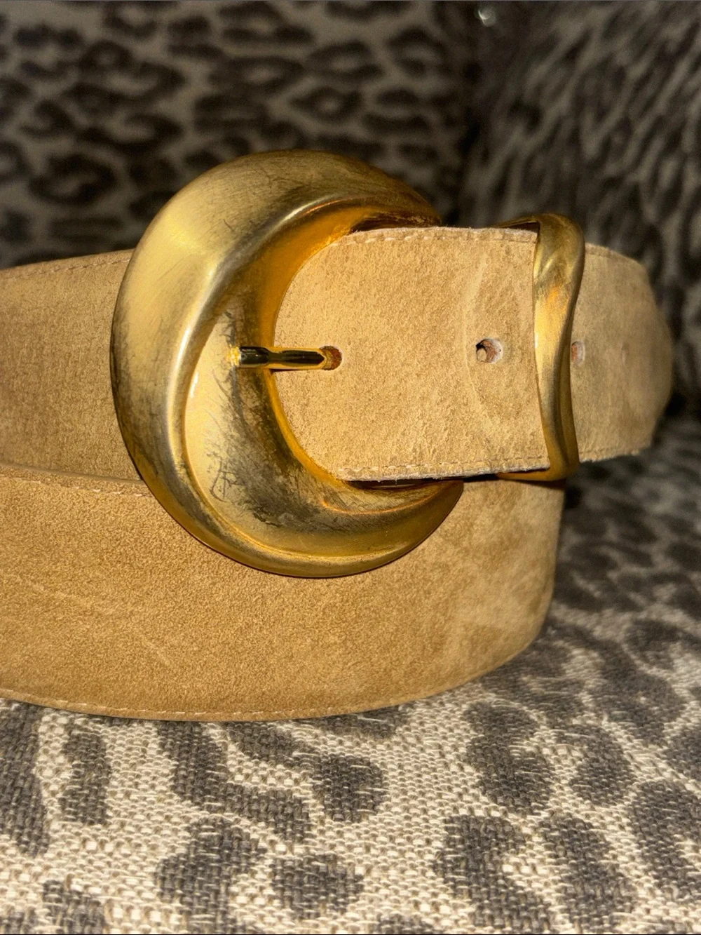 Vintage Classic Suede Belt Tan suede Gold tone Buckle preppy elegant fall belt
